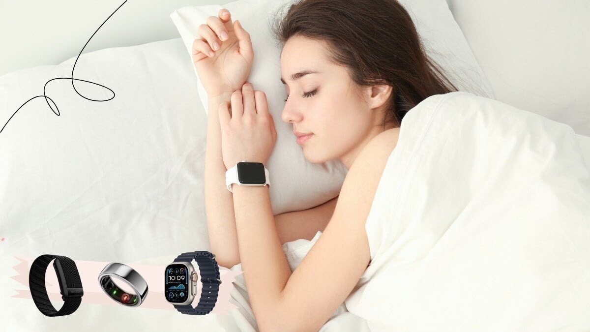 une femme portant une montre Apple dormant dans son lit